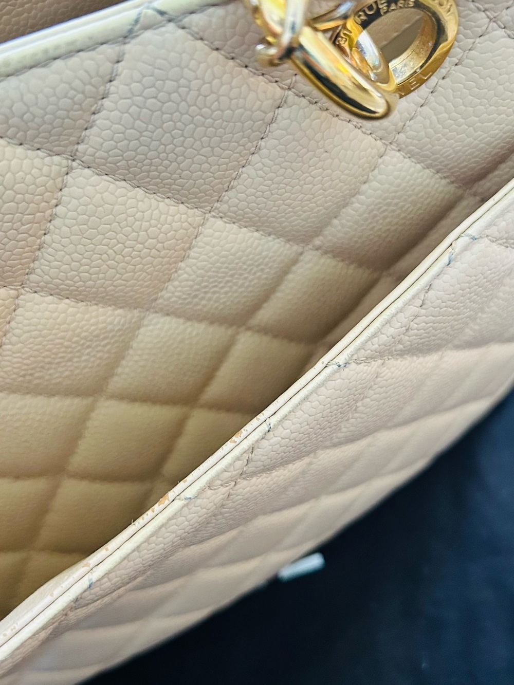 CHANEL Beige Quilted Caviar GST - Picture 5 of 17